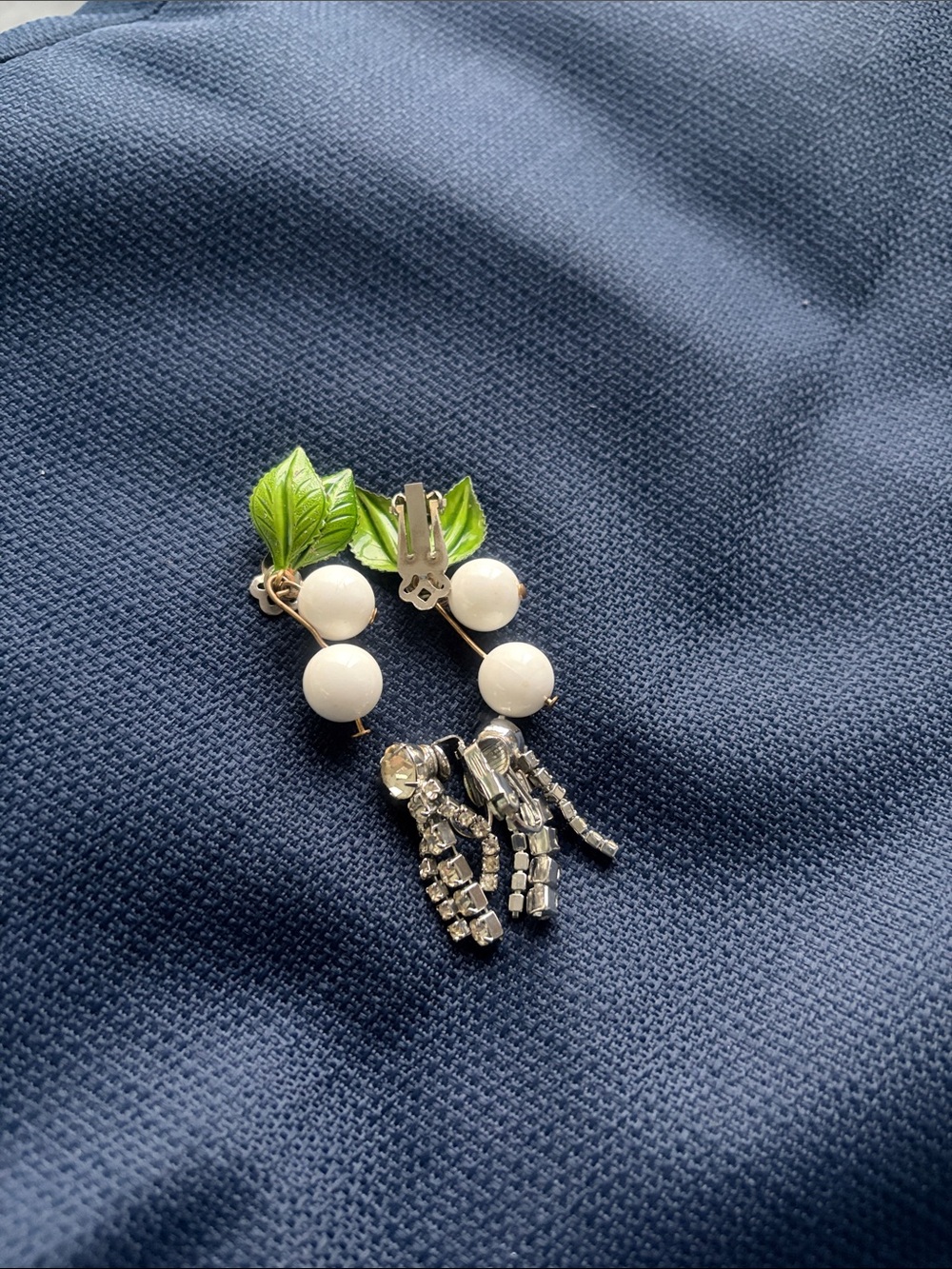 Green Leaf & White Bead Cluster Drop Earrings, Rhinestone Fringe Clip On Drops